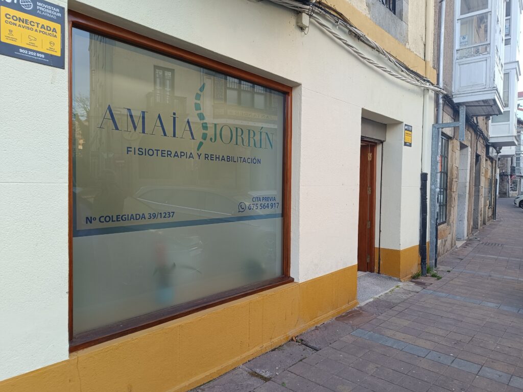 fachada de clínica de una fisioterapeuta en Reinosa